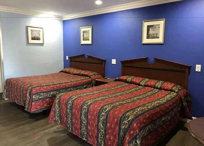 Fullerton Lodge