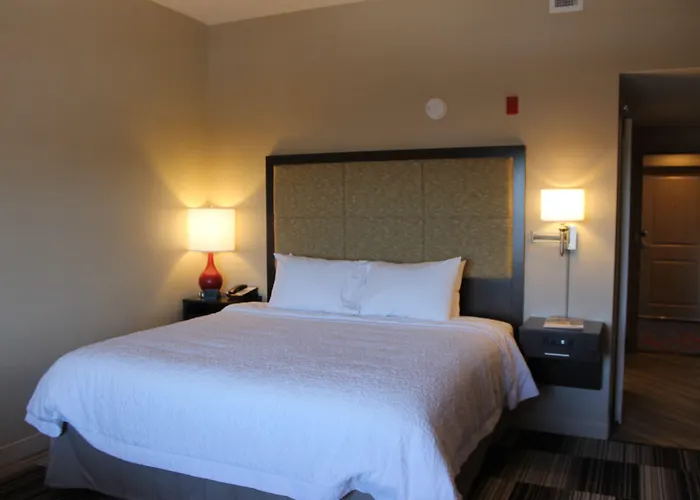 Hampton Inn By Hilton Oxford, Me