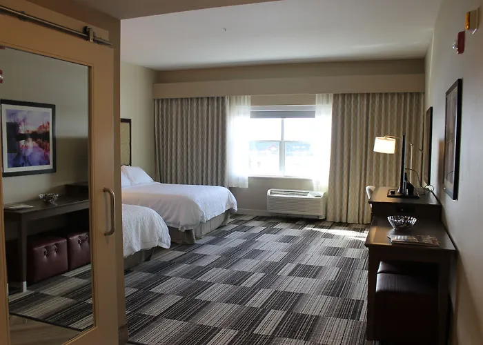 Hampton Inn By Hilton Oxford, Me