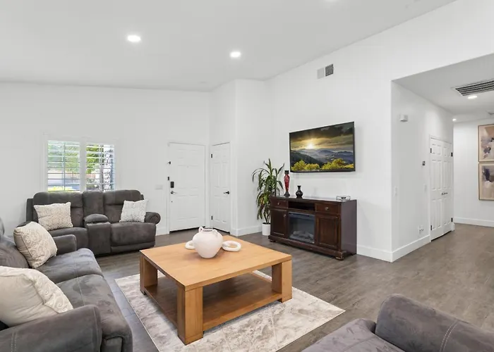 Empire Polo Grounds Close Gorgeous Pool And Spa Home Bike To Coachella
