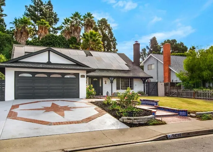 Lux Mv Home Live Like A Local Backyard Oasis