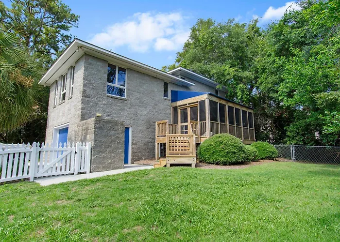 Beach Bunker By Emerald Isle Realty