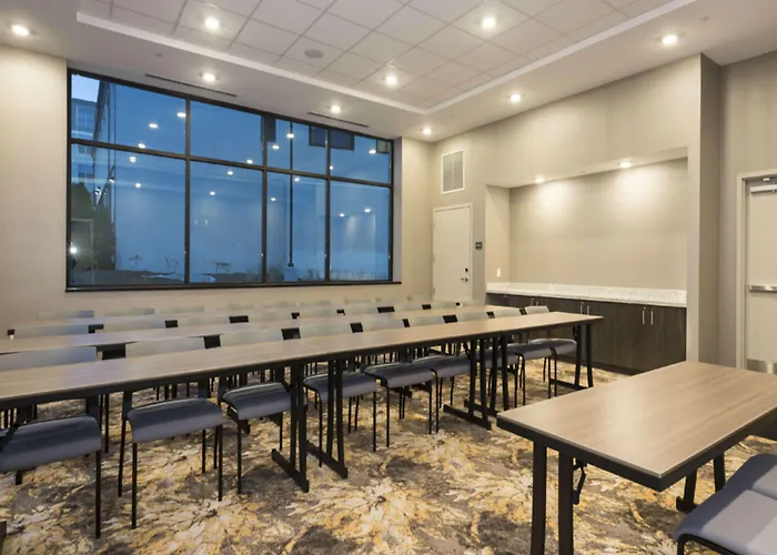 Hampton Inn And Suites Minneapolis University Area, Mn