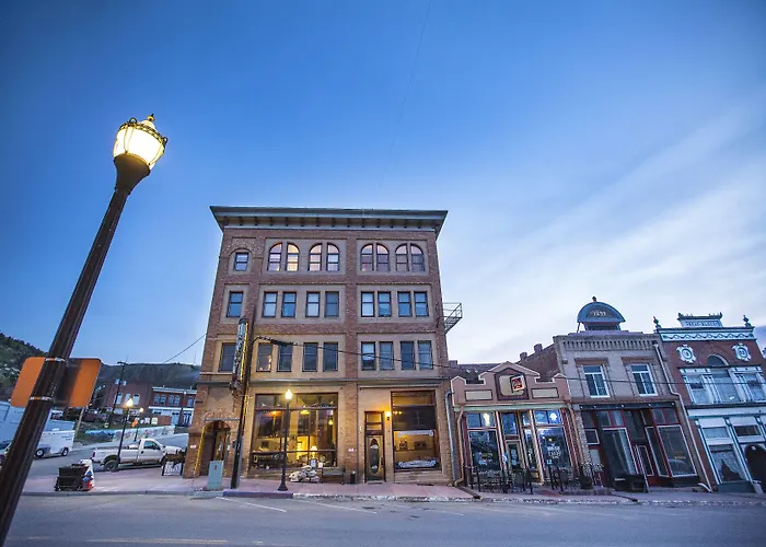 The Victor Hotel