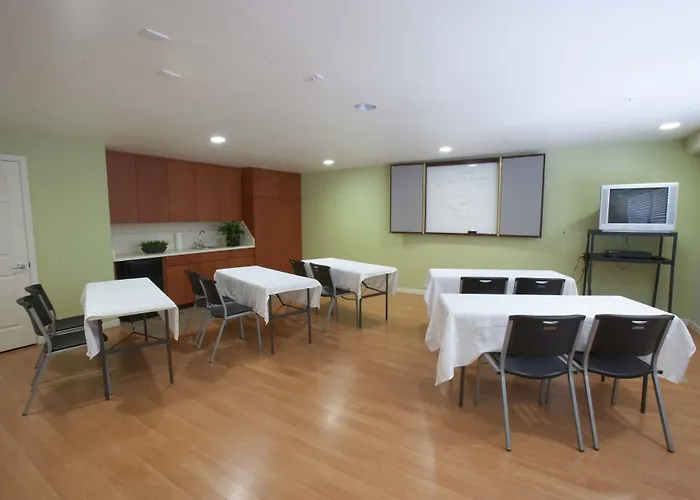 Premier Inns Tolleson