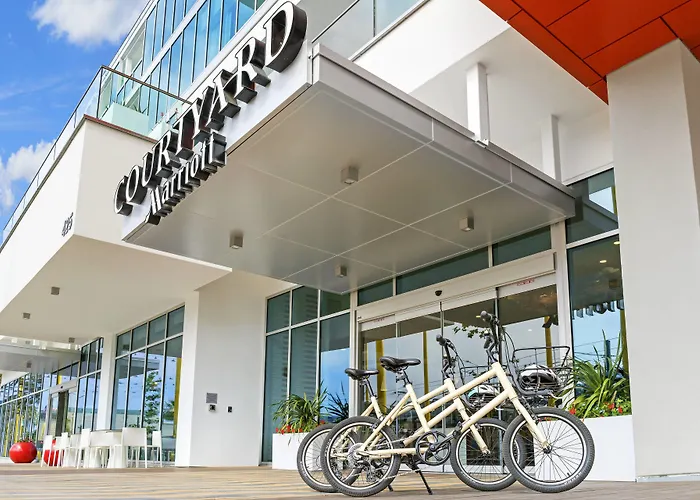Courtyard By Marriott Santa Monica