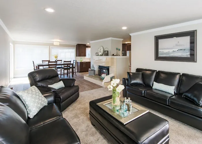 Beach Drive Suites