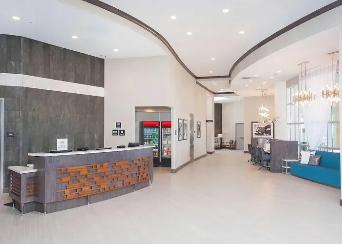 Hampton Inn & Suites Lax El Segundo