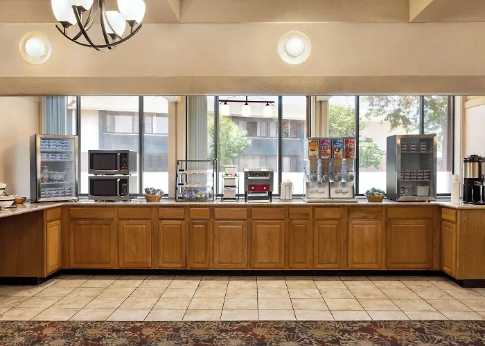 Americinn By Wyndham La Crosse Riverfront Conference Center