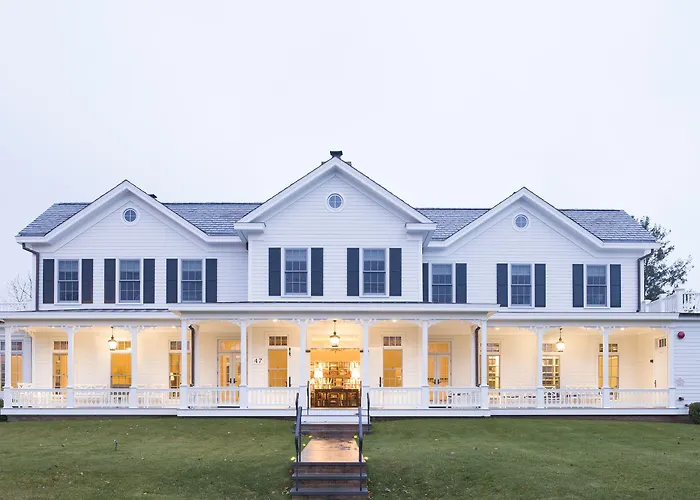 The Quogue Club