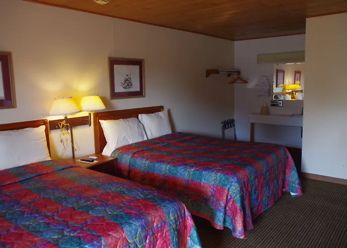 Love Hotels Western Holiday By Oyo At Harlan Lake Ne