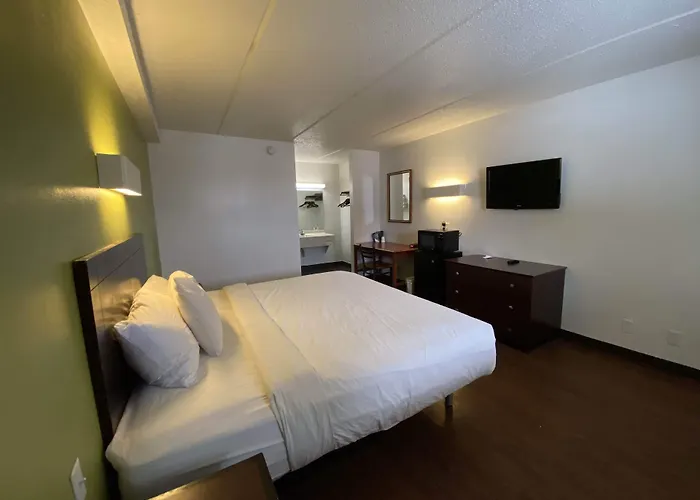 Skylight Inn Willoughby - Cleveland Mentor