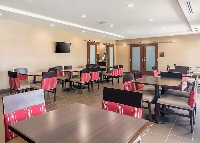 Comfort Suites Meridian And I-40