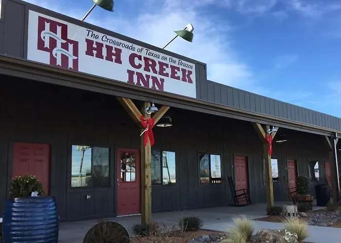 Hh Creek Inn