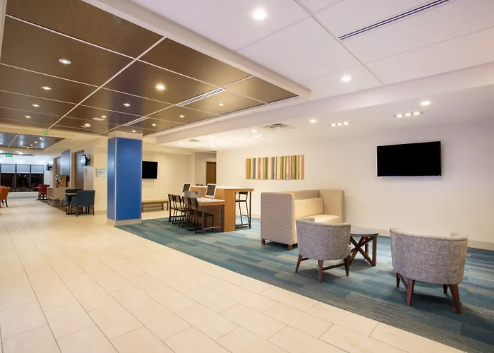 Holiday Inn Express & Suites Owings Mills-Baltimore Area By Ihg