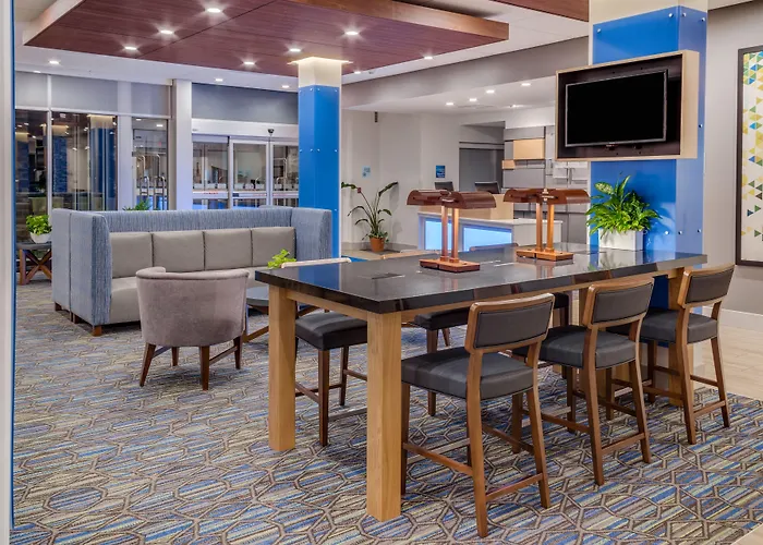 Holiday Inn Express & Suites - Rice Lake By Ihg