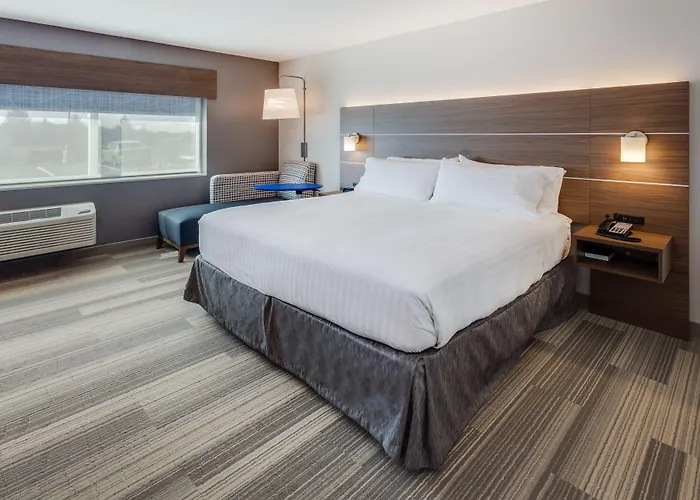 Holiday Inn Express & Suites - Rice Lake By Ihg
