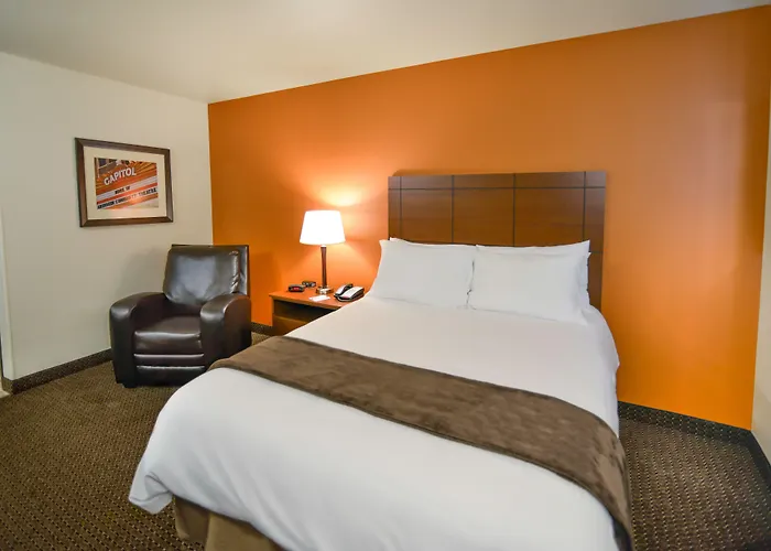 My Place Hotel-Marquette, Mi