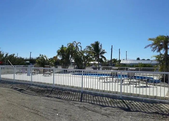 Old Wooden Bridge Resort & Marina