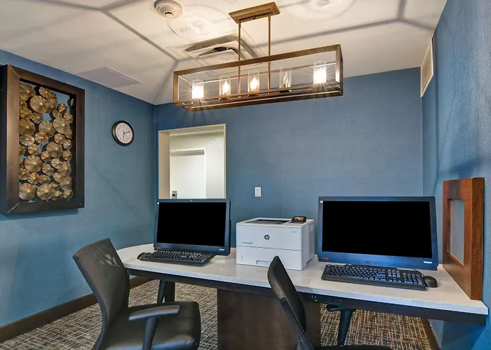 Homewood Suites By Hilton Aurora Naperville