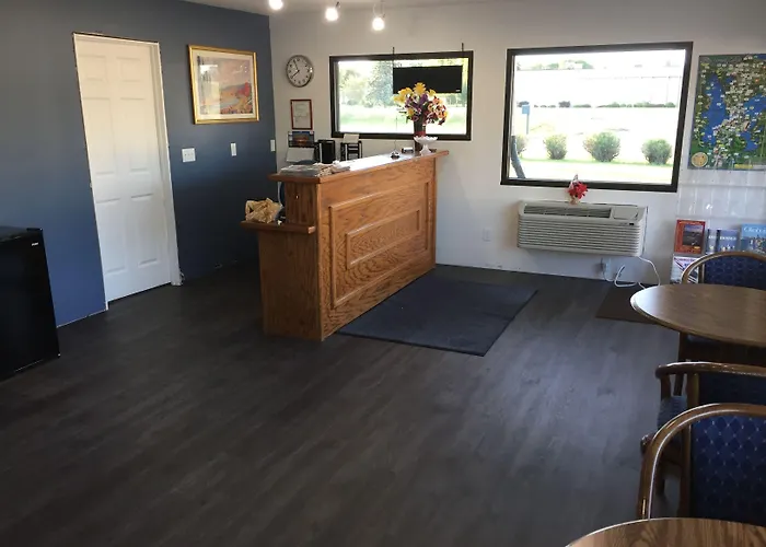 Travelodge By Wyndham Spirit Lake/Okoboji