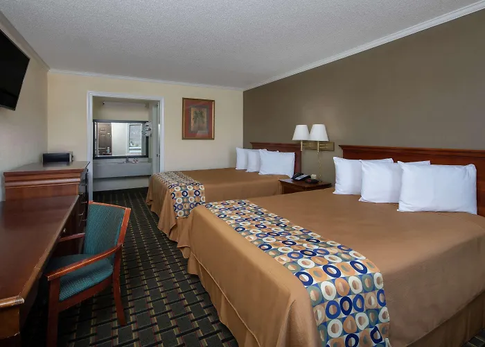 Travelodge By Wyndham Orangeburg