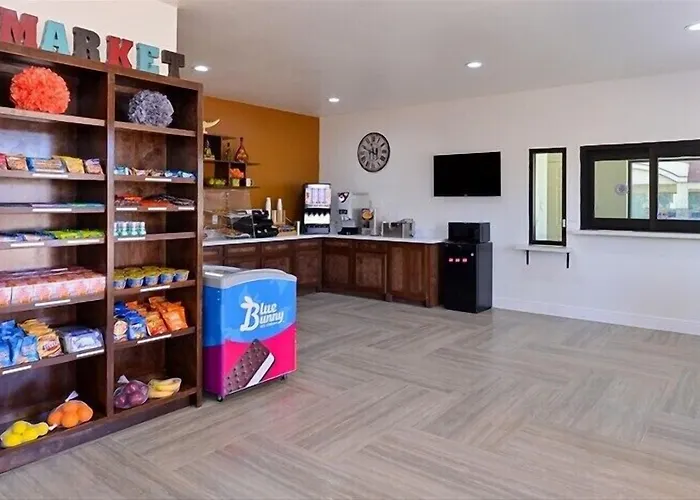 Scottish Inn & Suites - Conroe