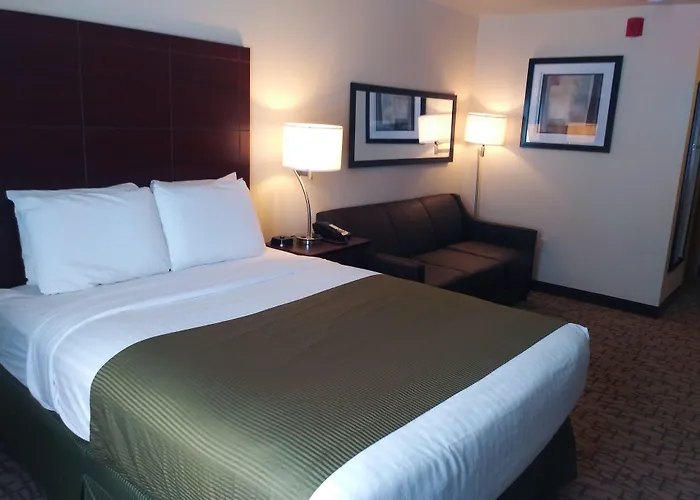 Cobblestone Inn & Suites - Barron