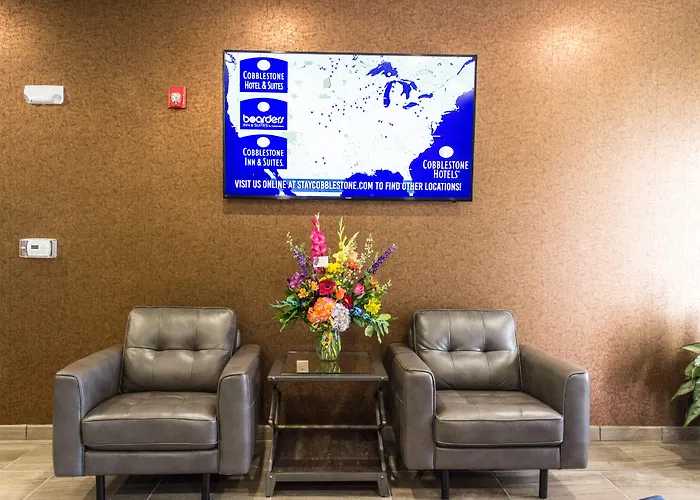 Cobblestone Hotel & Suites - Stevens Point