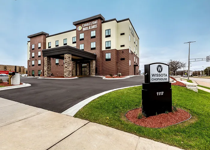Cobblestone Hotel & Suites - Stevens Point