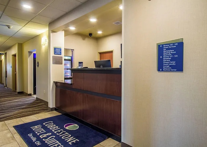 Cobblestone Hotel & Suites - Orrville