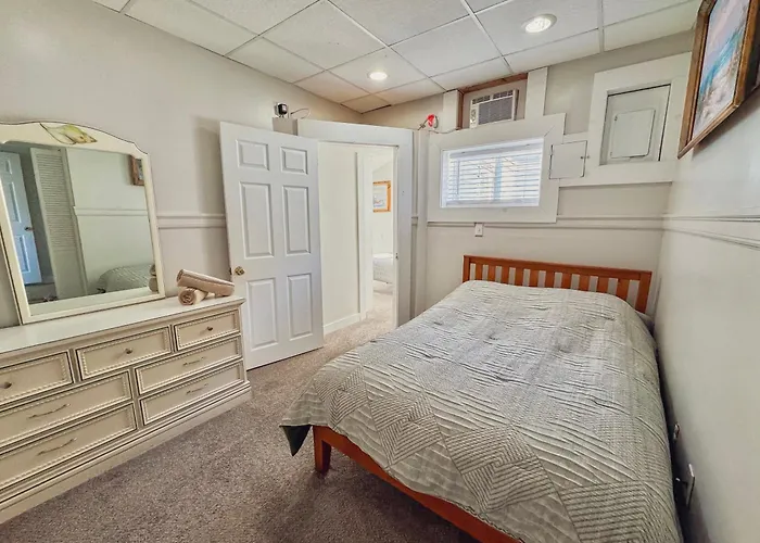 Alwaves Family 3 Bedroom Beach Apartment