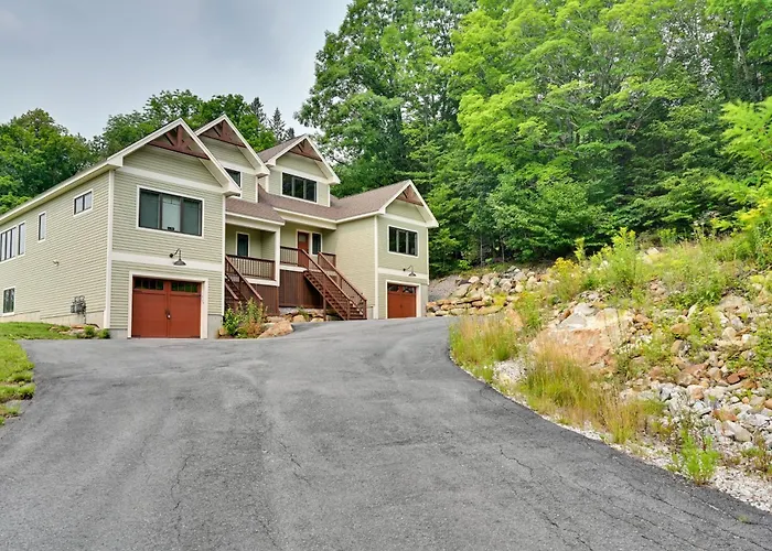 Ski In & Out! Black Mountain Resort Townhome