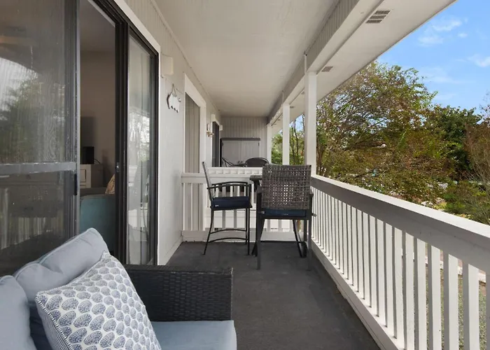Beachwood Villas 1B