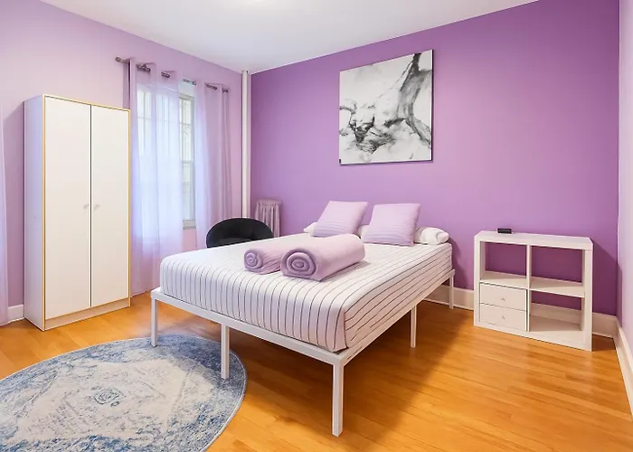 Lavender Style Room In Geusthouse