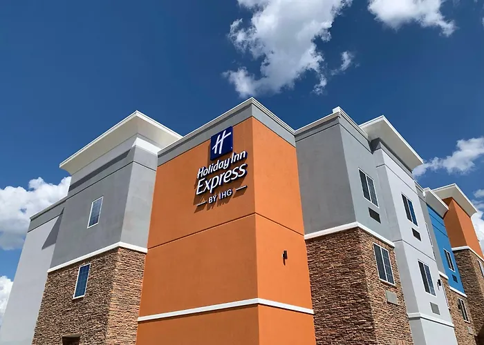 Holiday Inn Express & Suites Bridgeport By Ihg