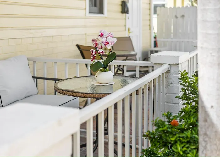 Sailors Cabin - Prime Downtown Key West Spot - Walk To Duval