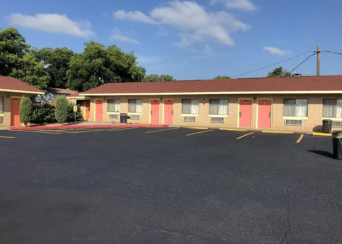 De Leon Inn