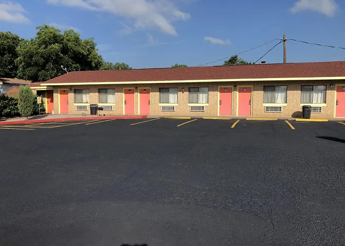 De Leon Inn