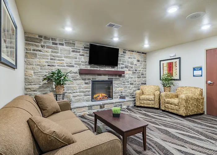 Cobblestone Inn & Suites - Lamoni