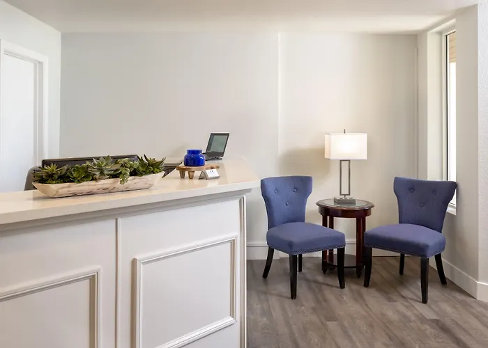Beachfront Inn And Suites At Dana Point