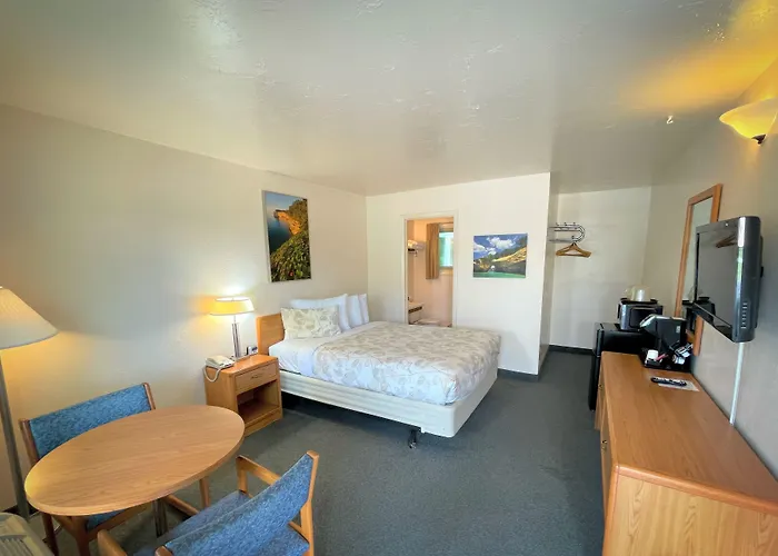Alger Falls Motel