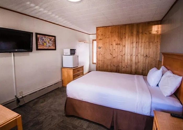 The Superior Motel
