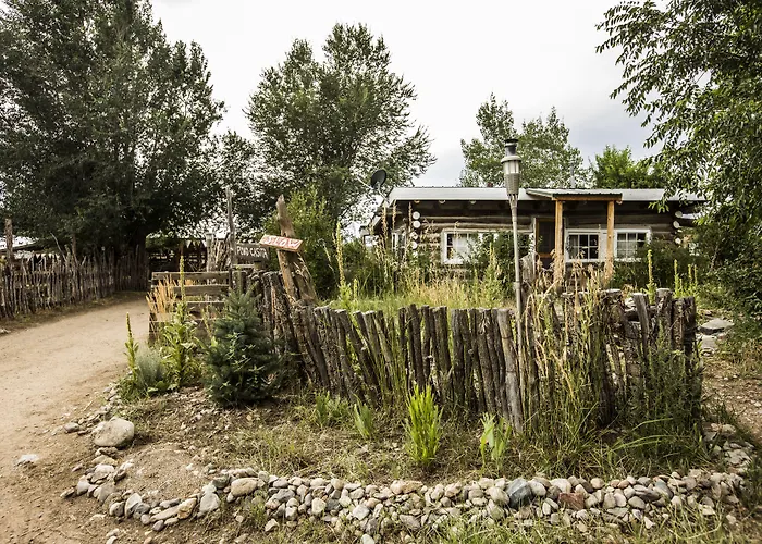 Taos Goji Farm & Eco-Lodge Retreat