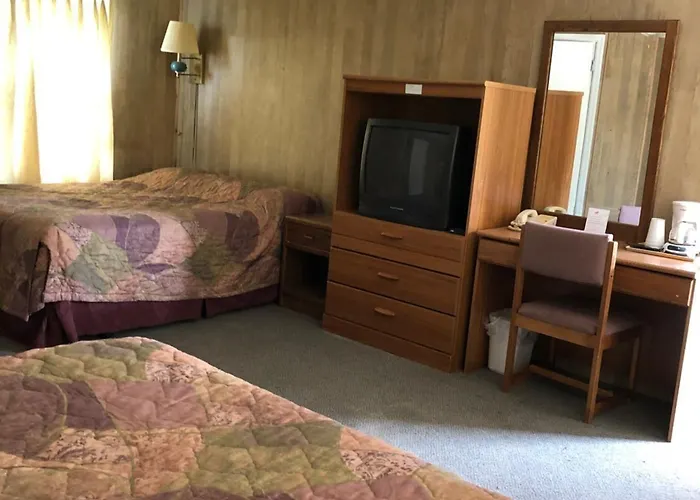 Coronado West Motel