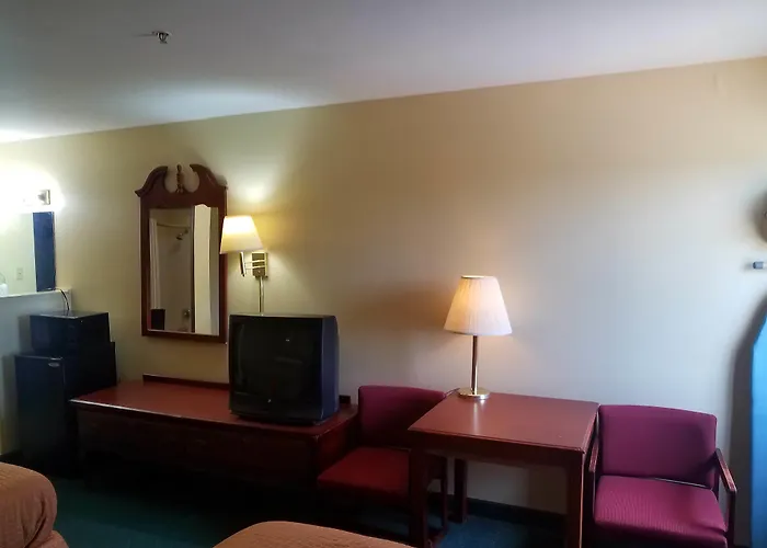 Surestay Hotel By Best Western Groves