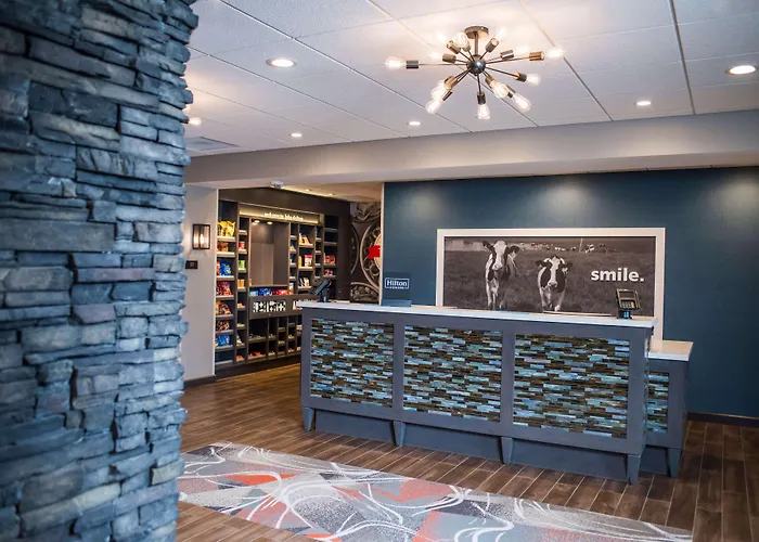 Hampton Inn And Suites At Wisconsin Dells Lake Delton