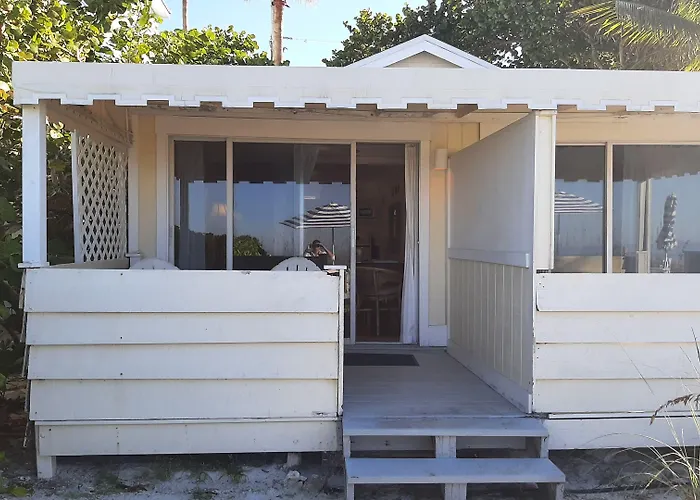 Bungalow Beach Resort