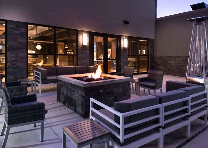 Doubletree By Hilton Lafayette East