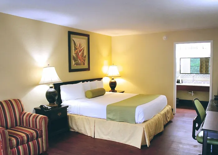 Residence Hub Inn And Suites